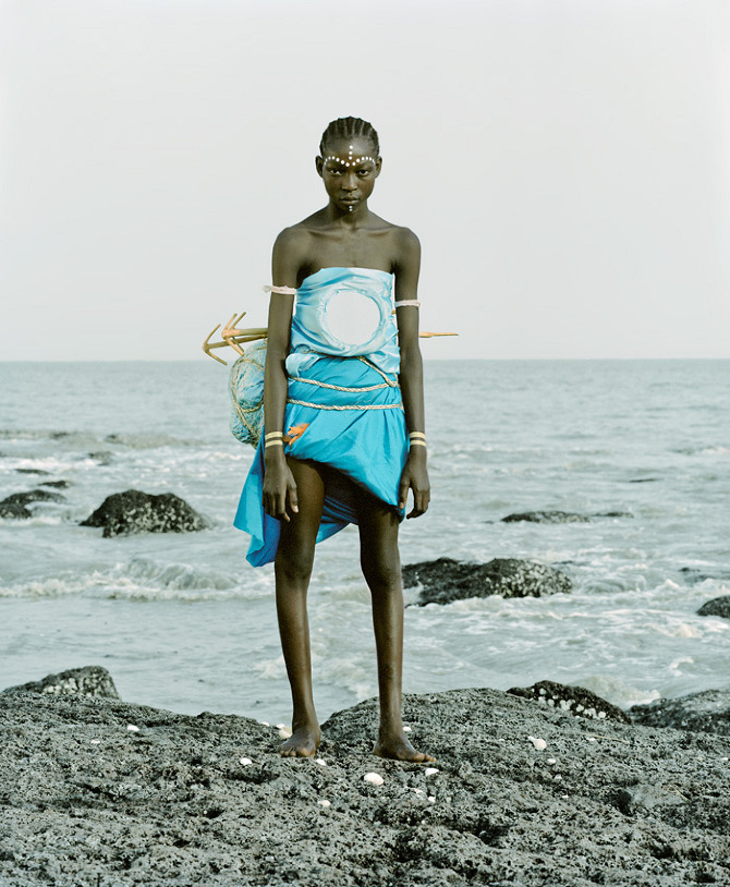 Ya Kala Ben by Namsa Leuba in THISISPAPER MAGAZINE 01 StatuetteVili Fanta Guinee 2011 Namsa Leuba Ya Kala Ben by Namsa Leuba in THISISPAPER MAGAZINE